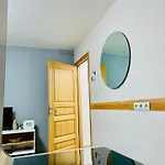Apartamento T&n Studio-center-free Parking,ac,train-bus Station Sarajevo
