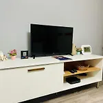Apartamento T&n Studio-center-free Parking,ac,train-bus Station Sarajevo