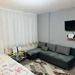 Apartamento T&n Studio-center-free Parking,ac,train-bus Station Sarajevo